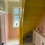 Dom wakacyjny Cozy And Colorful House Close On Bornholm *