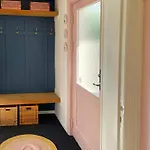 Dom wakacyjny Cozy And Colorful House Close On Bornholm